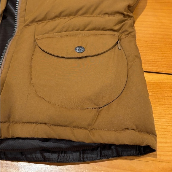 ATHLETA XXS Amber Lakeshore Vest w/Removable Fur-Trim Hood - Picture 11 of 15